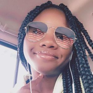 Meet your Posher, Destiny